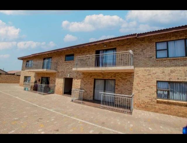 BUSINESS FOR SALE IN LENASIA SOUTH